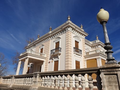 Palacio y Jardines de Quinta Alegre