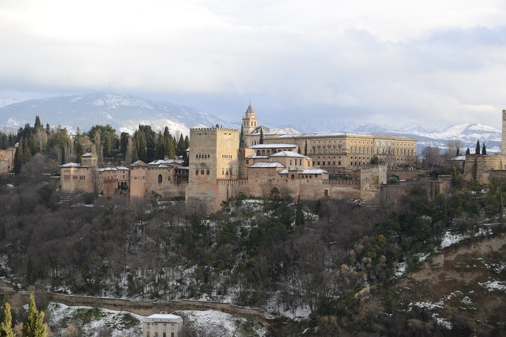 Die Alhambra: Schneefall in Granada