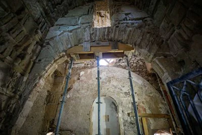 Se descubre la puerta a la muralla zirí (S. XI) en el Albaicín