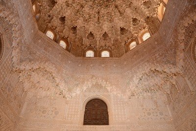 La Alhambra de Granada. Una "ciudad inteligente" medieval en el siglo XXI