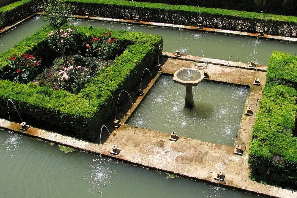 Patio del Ciprés de la Sultana - AlhambrdeGranada.org
