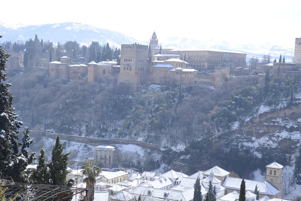 La Alhambra de Granada ofrece visitas guiadas por Navidad para toda la familia
