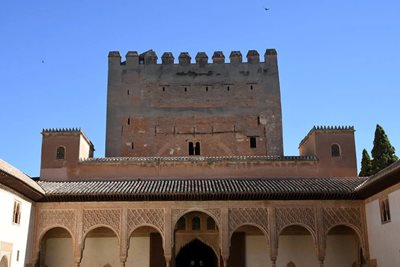 Programa de actividades para familias 2025 en la Alhambra de Granada