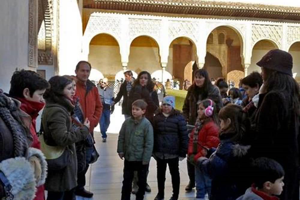 Visitas guiadas para familias (Patronato de la Alhambra y Generalife)