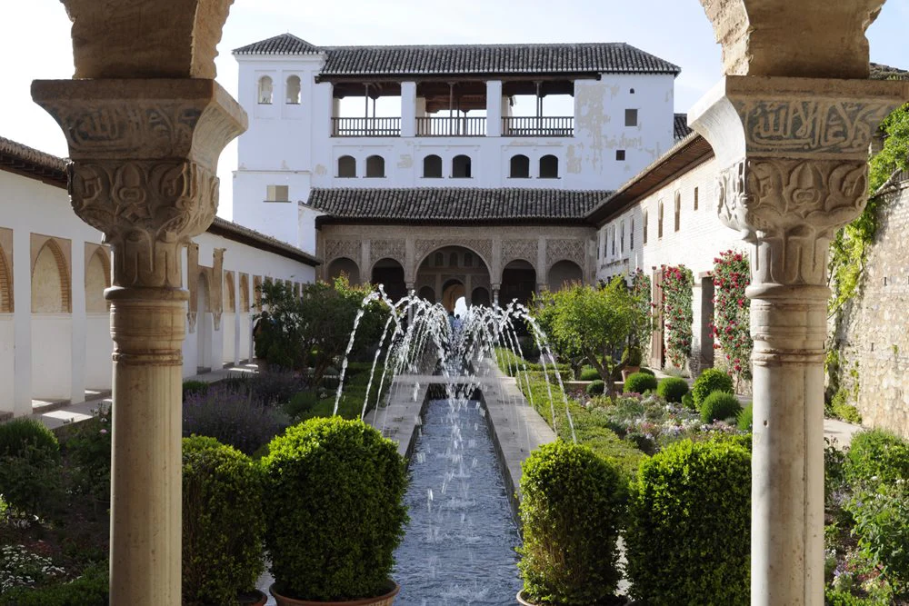 Patio de la Acequia en el Generalife