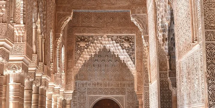 Visitas guiadas a la Alhambra al completo en grupo - Palacios Nazaríes, Alcazaba, Generalife y Jardines