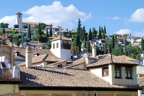 Book online free tours in Granada: Cathedral, Royal Chapel, Albaicín, Sacromonte.