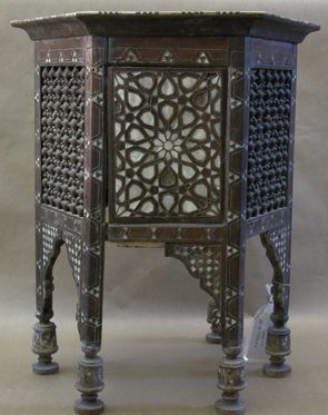 Mesa de Taracea (Patronato de la Alhambra)